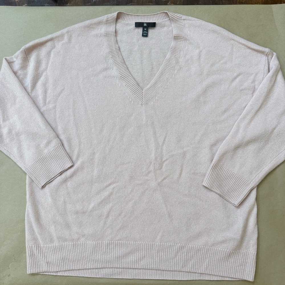 Banana Republic Soft Pink V-Neck Cashmere Sweater Size Medium